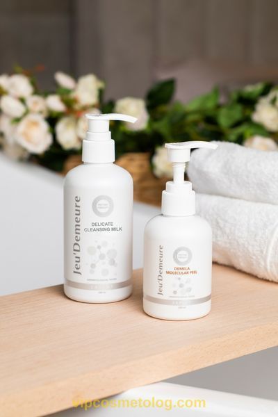 Очищающее молочко для снятия макияжа - DELICATE CLEANSING MILK JeuDerm jddcm фото